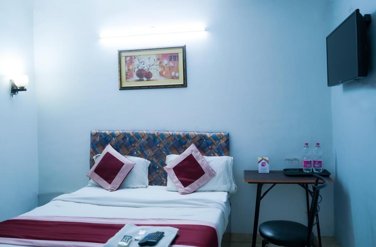 Comodo Satya Niketan Residency 뉴델리 외부 사진