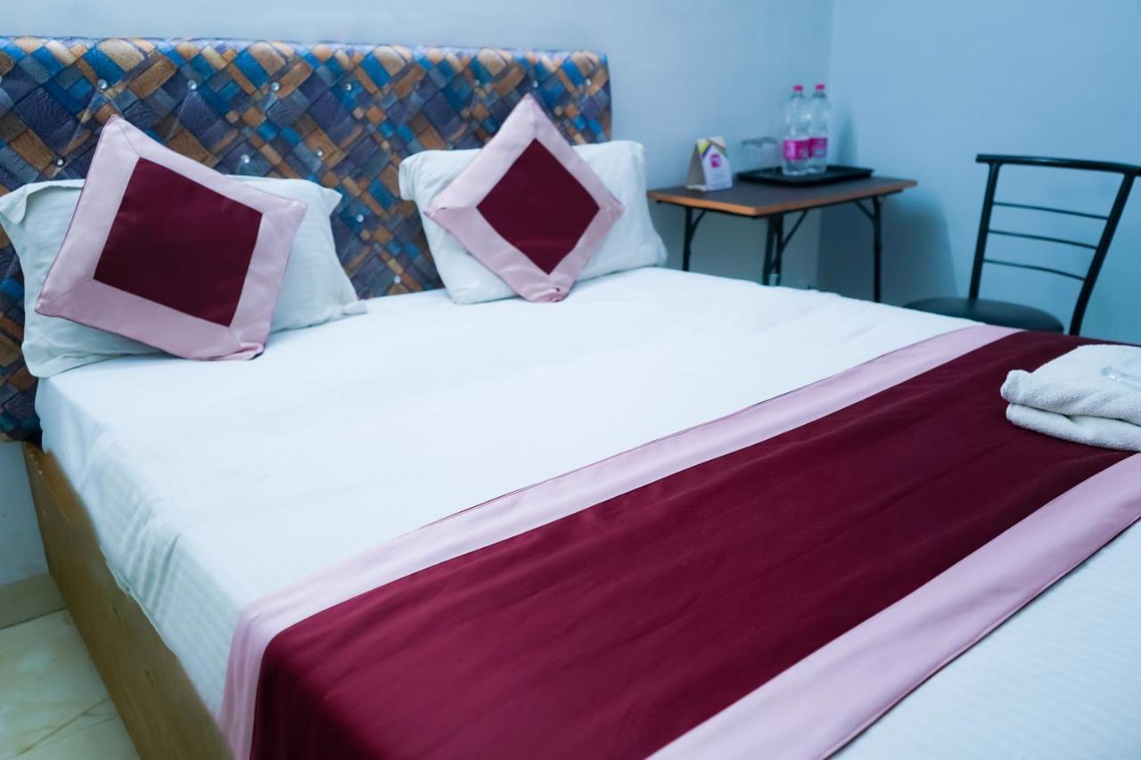 Comodo Satya Niketan Residency 뉴델리 외부 사진